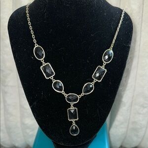 Vintage Elegant Black and gold tone Necklace